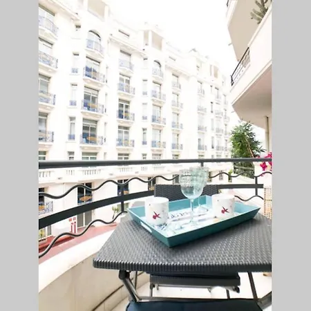 2 Pieces Luxueux En Face Du Martinez Et Croisette Cannes